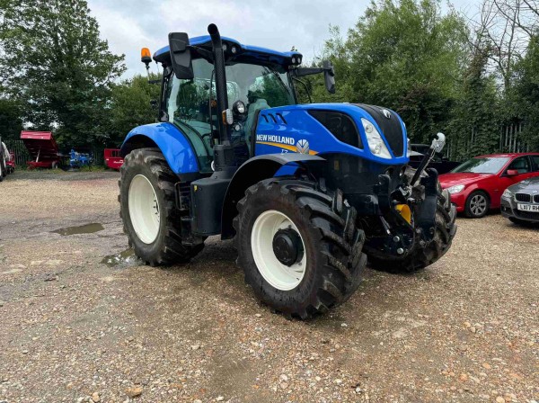 NEW HOLLAND T7.210