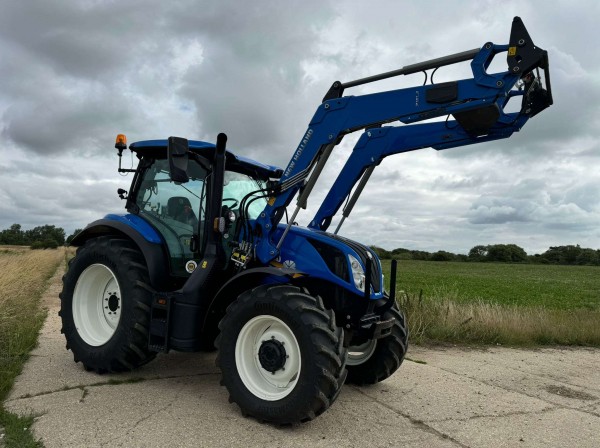 NEW HOLLAND T6.155