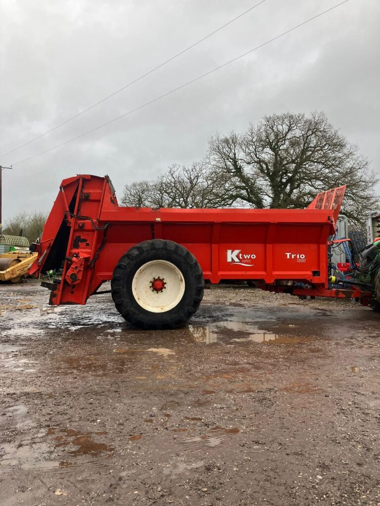 KTwo Trio 1800 Rear Discharge Muck Spreader