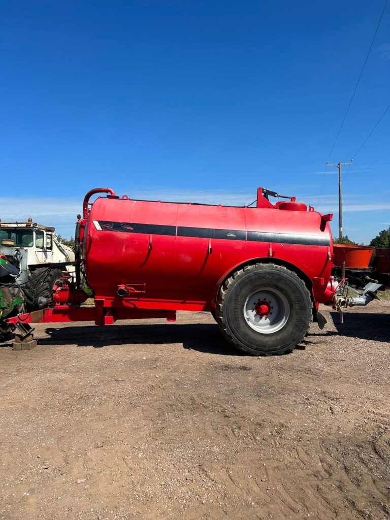 Hi Spec 2600 Gallon Slurry Tanker