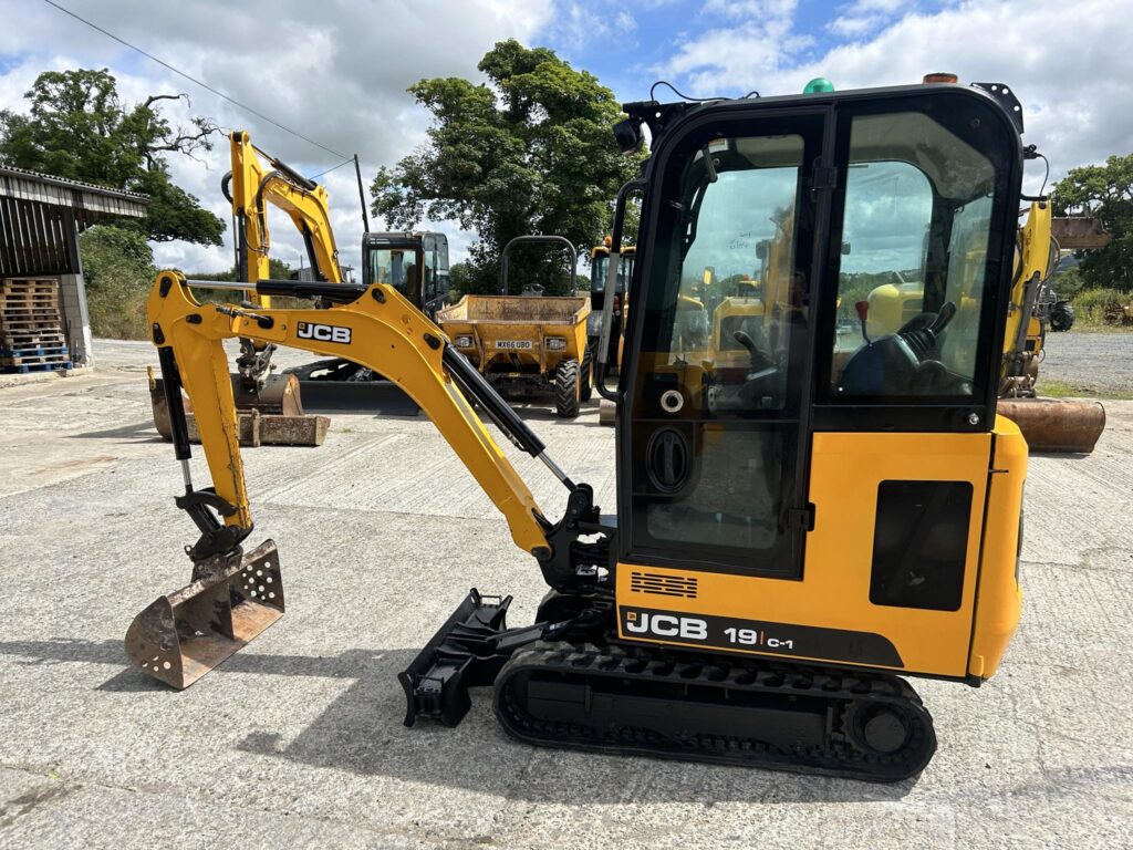 JCB 19C-1