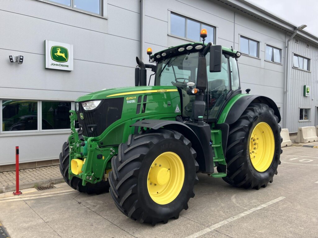 John Deere 6250R