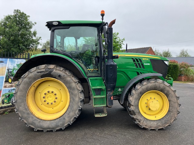 John Deere 6175R