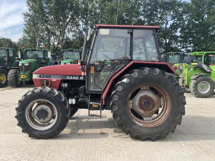 CASE IH 4240