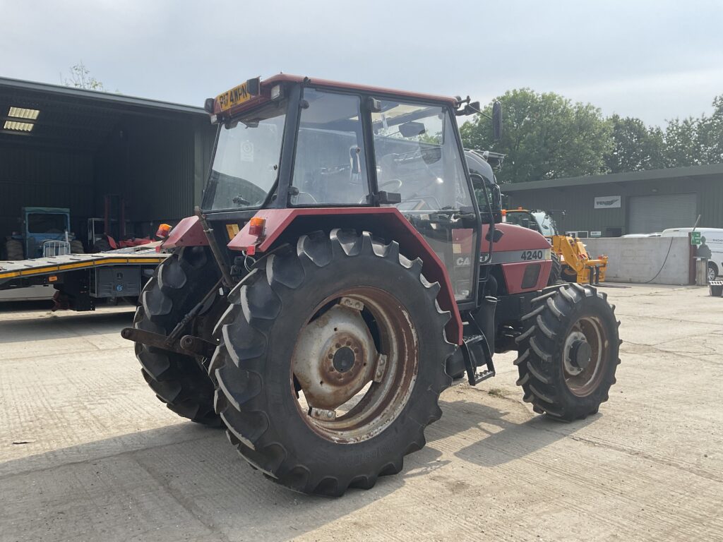 CASE IH 4240