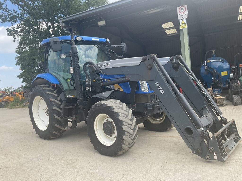NEW HOLLAND T6070