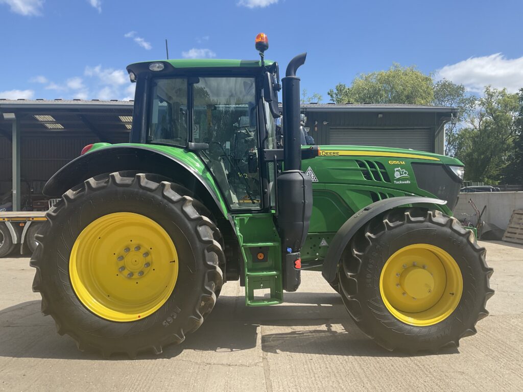 JOHN DEERE 6155M