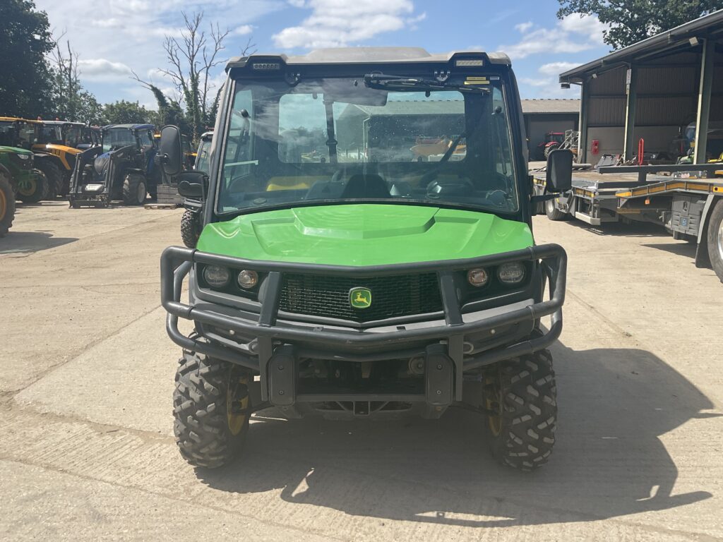 JOHN DEERE XUV865 M