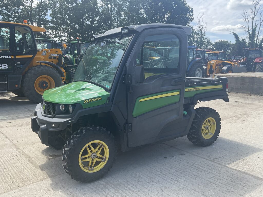 JOHN DEERE XUV 865M