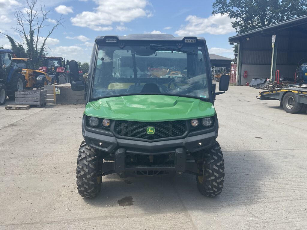 JOHN DEERE XUV 865M