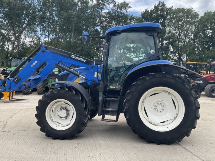 NEW HOLLAND T6020