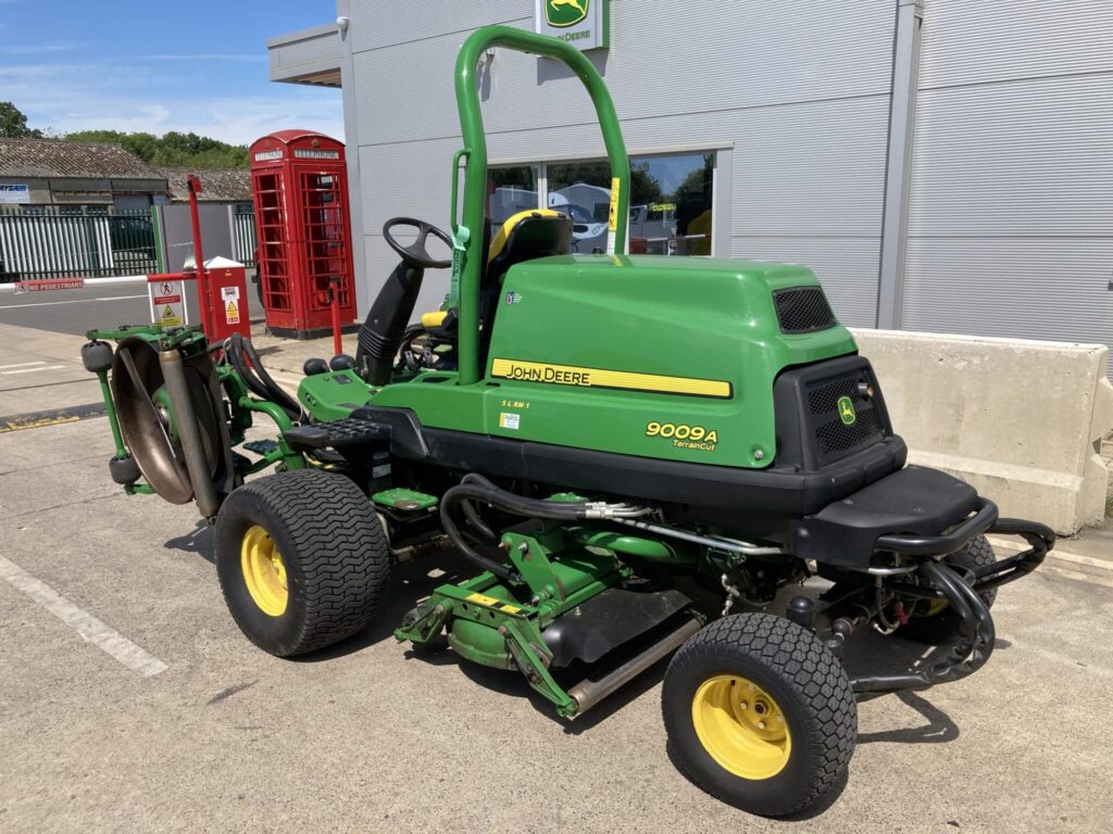 John Deere 9009A rotary 5 pod mower