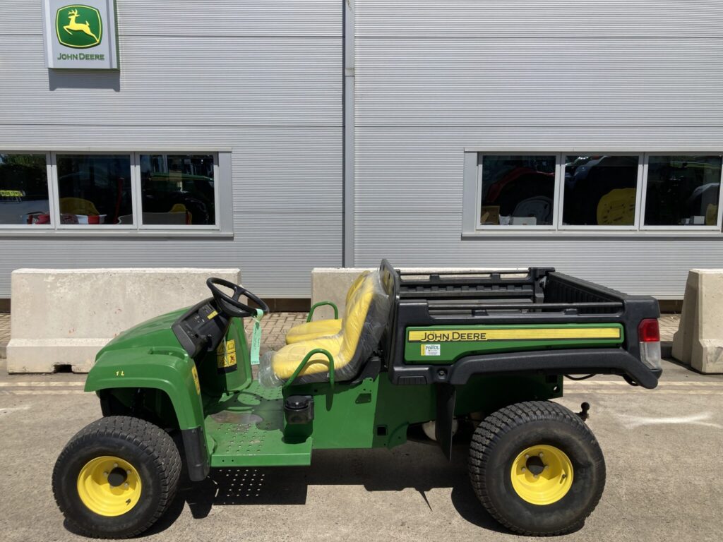 John Deere TX Turf Gator