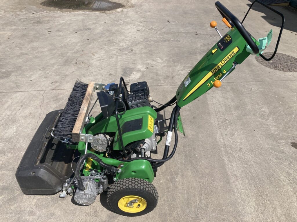 John Deere 220E walk behind greens mower