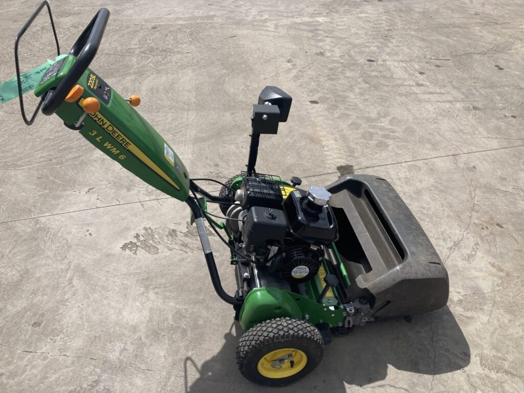 John Deere 220SL walk behind greens mower