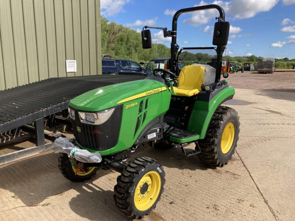 John Deere 2038R compact tractor