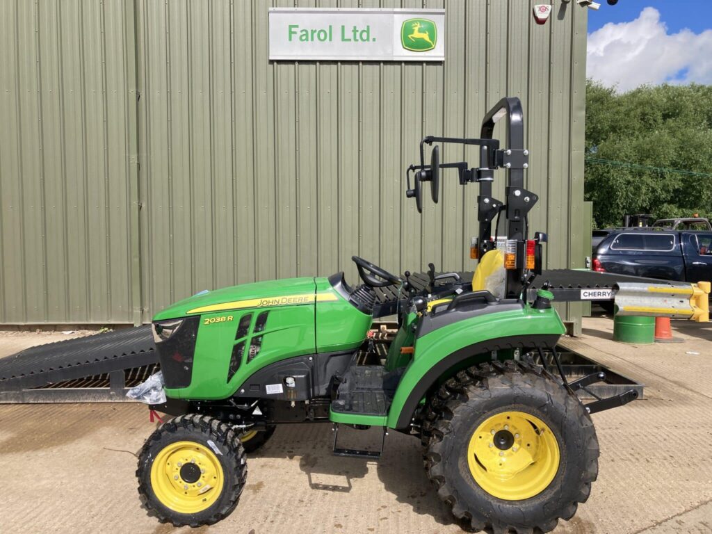 John Deere 2038R compact tractor