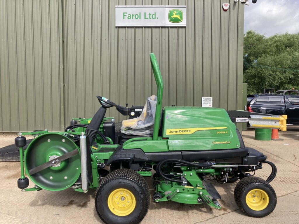 John Deere 9009A rotary 5 pod mower