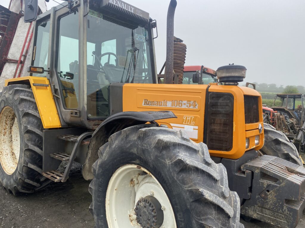 RENAULT 106-54 TRACTOR