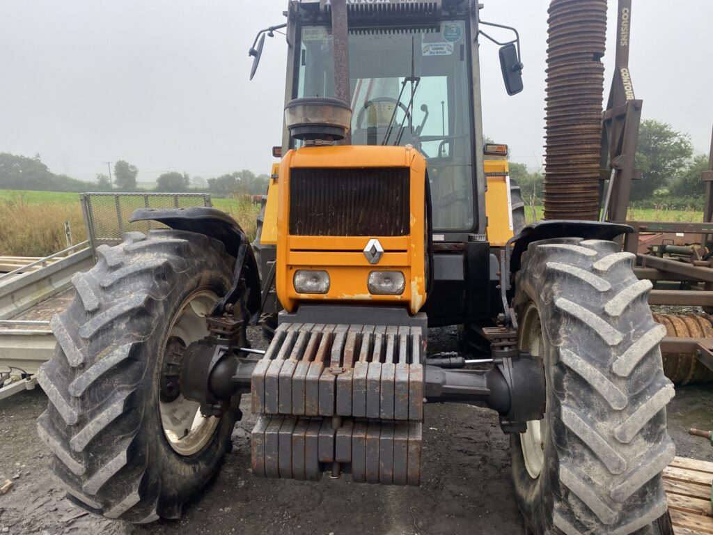 RENAULT 106-54 TRACTOR