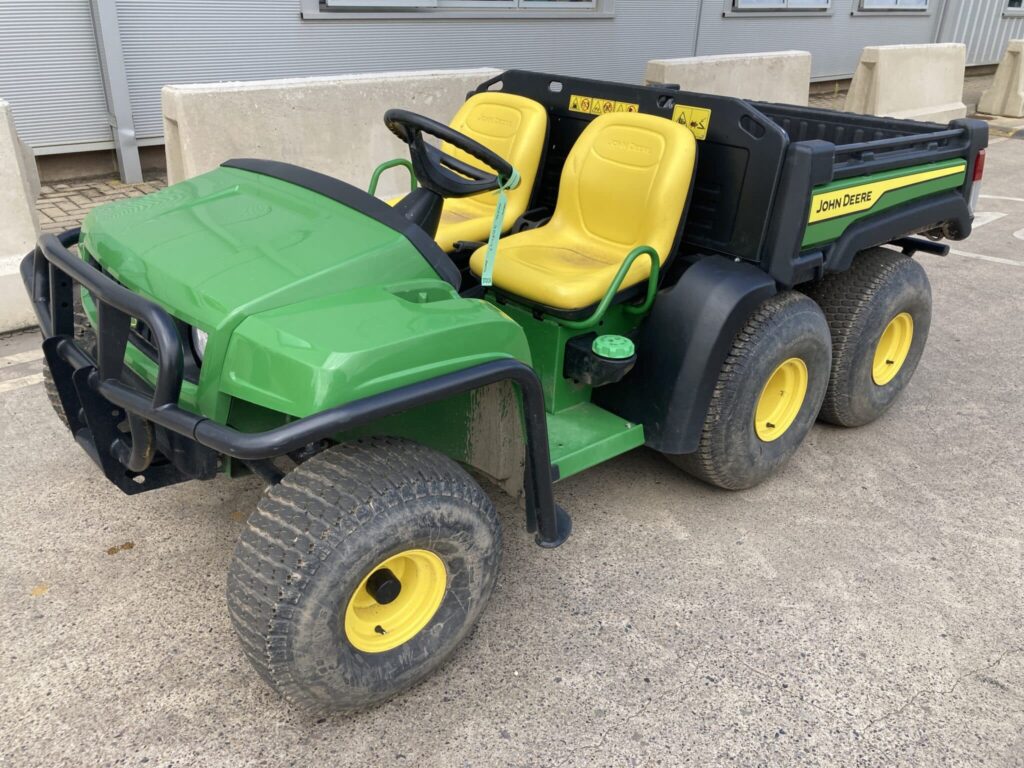 John Deere TH6x4 Gator