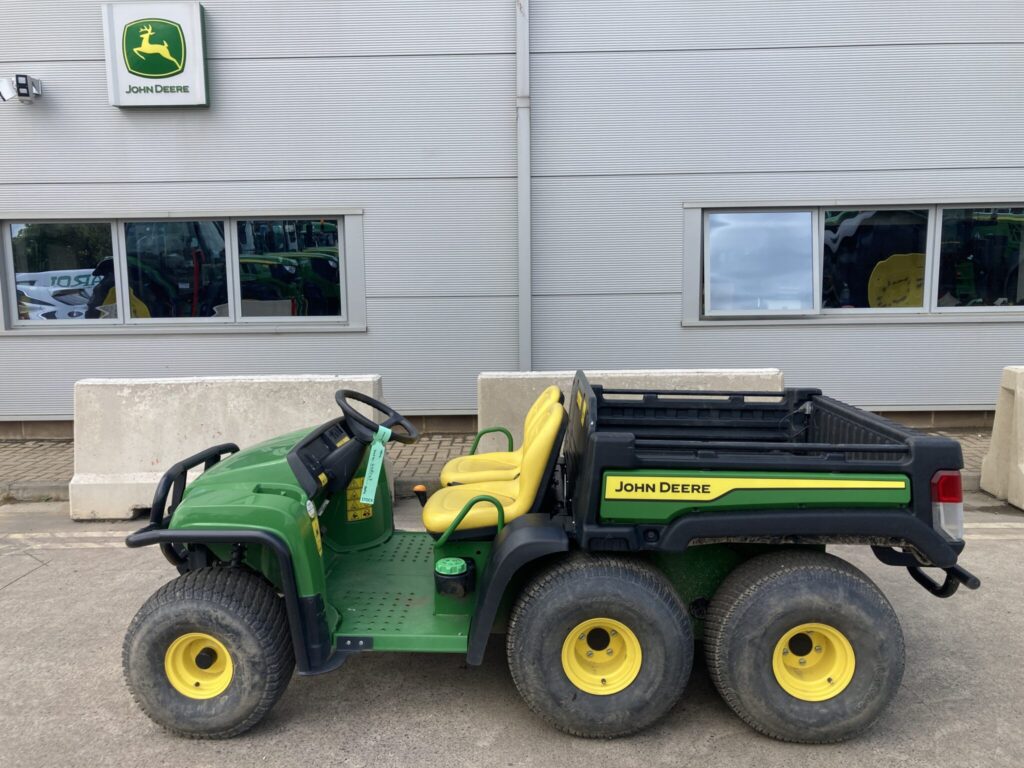 John Deere TH6x4 Gator