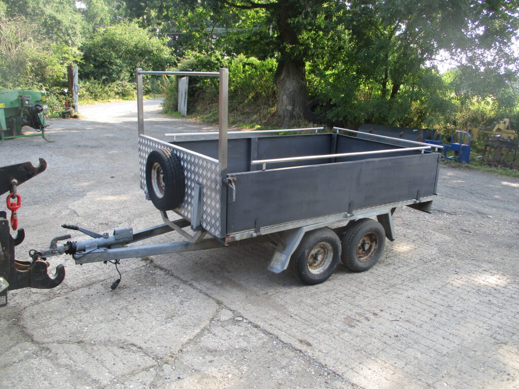 CAR TRAILER