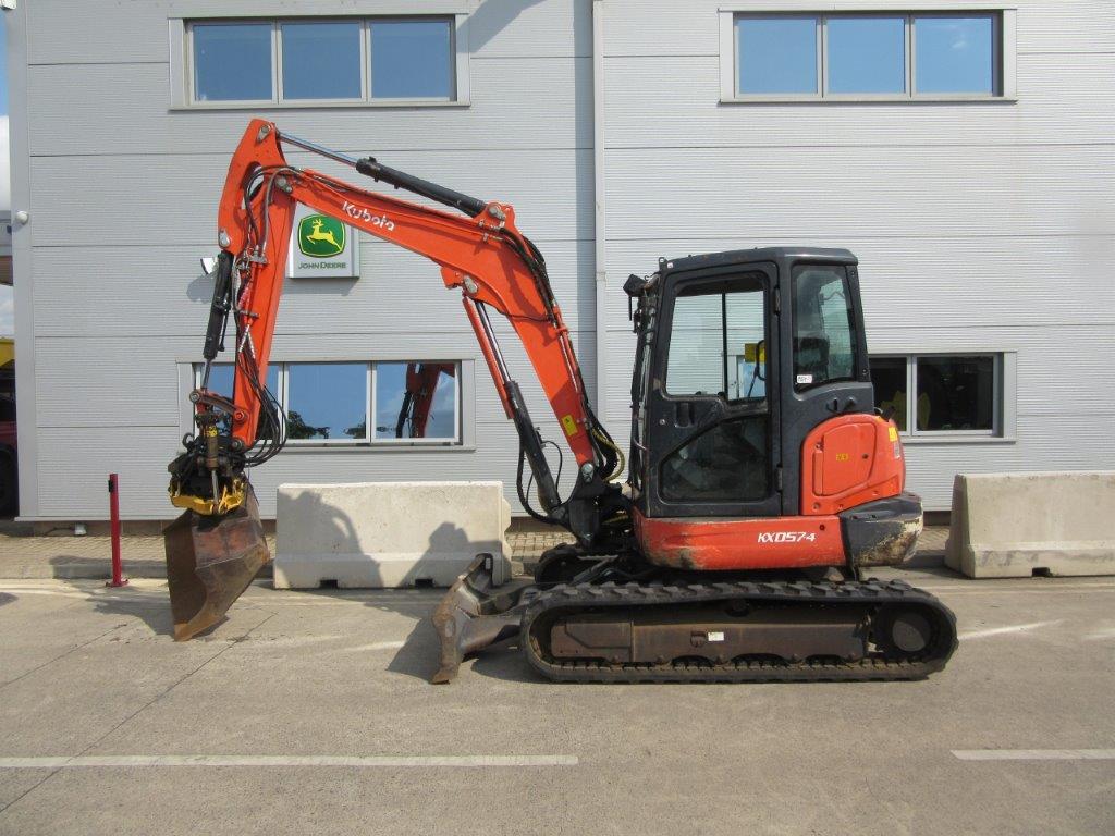 KUBOTA KX057-4