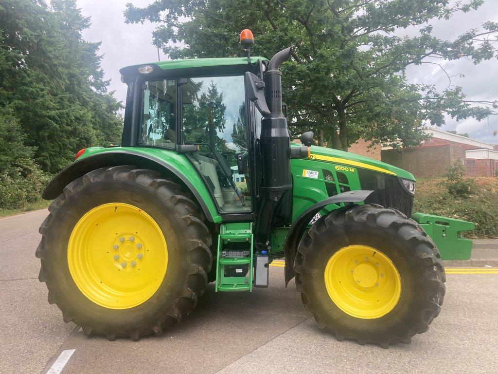 John Deere 6100M