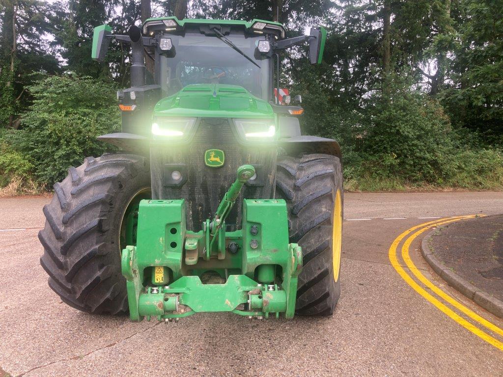 John Deere 8R 410