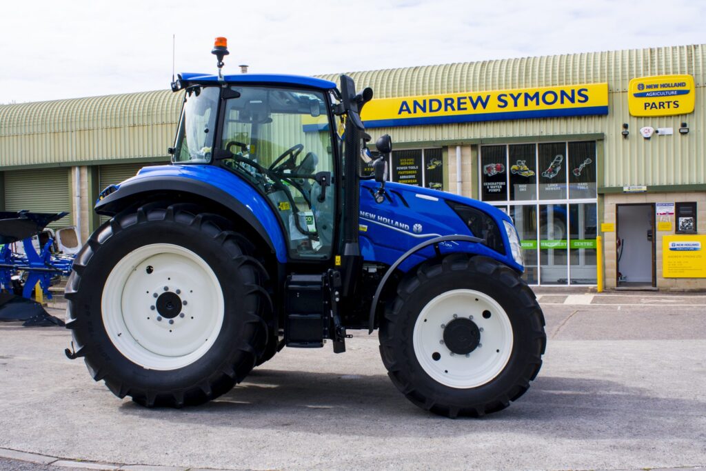 New Holland T5.120 Electro Command Tractor