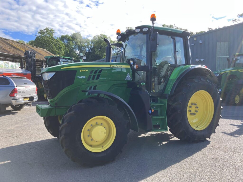 John Deere 6145M