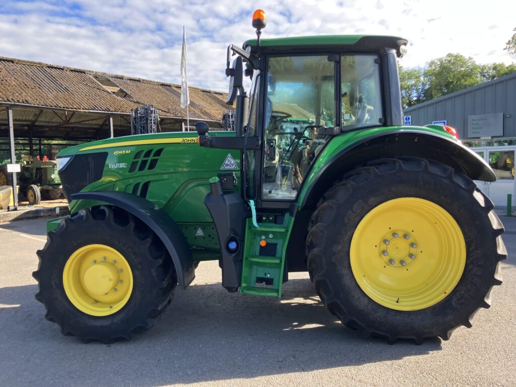 John Deere 6145M