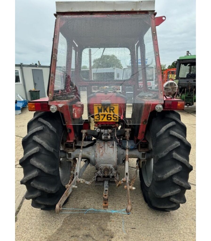 Massey Ferguson 135 Tractor