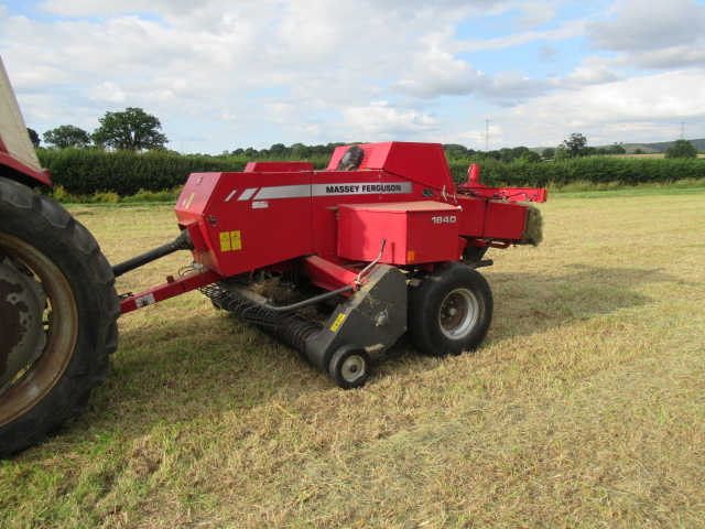 Massey Ferguson 1840 in-line conventional baler