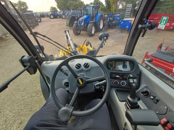 NEW HOLLAND W80c