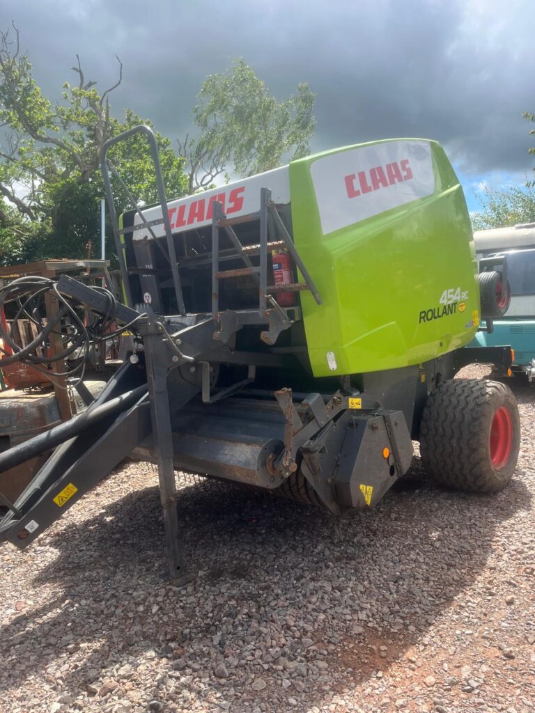 CLAAS ROLLANT 454RC ROUND BALER