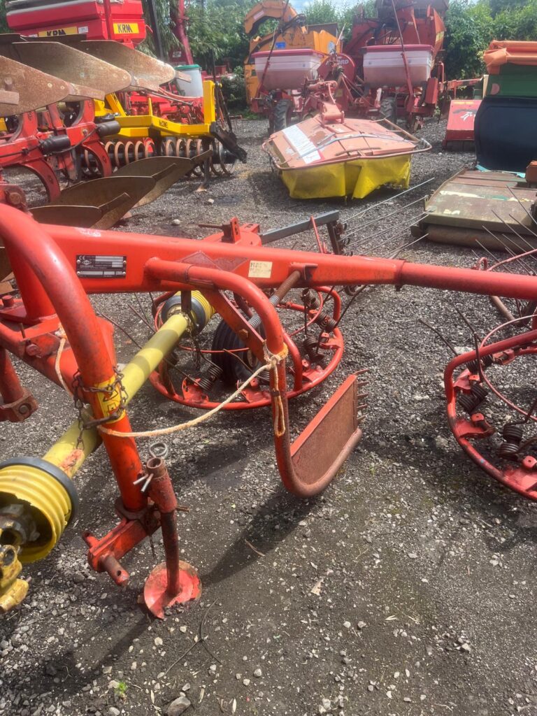 KUHN 300 HAYBOB