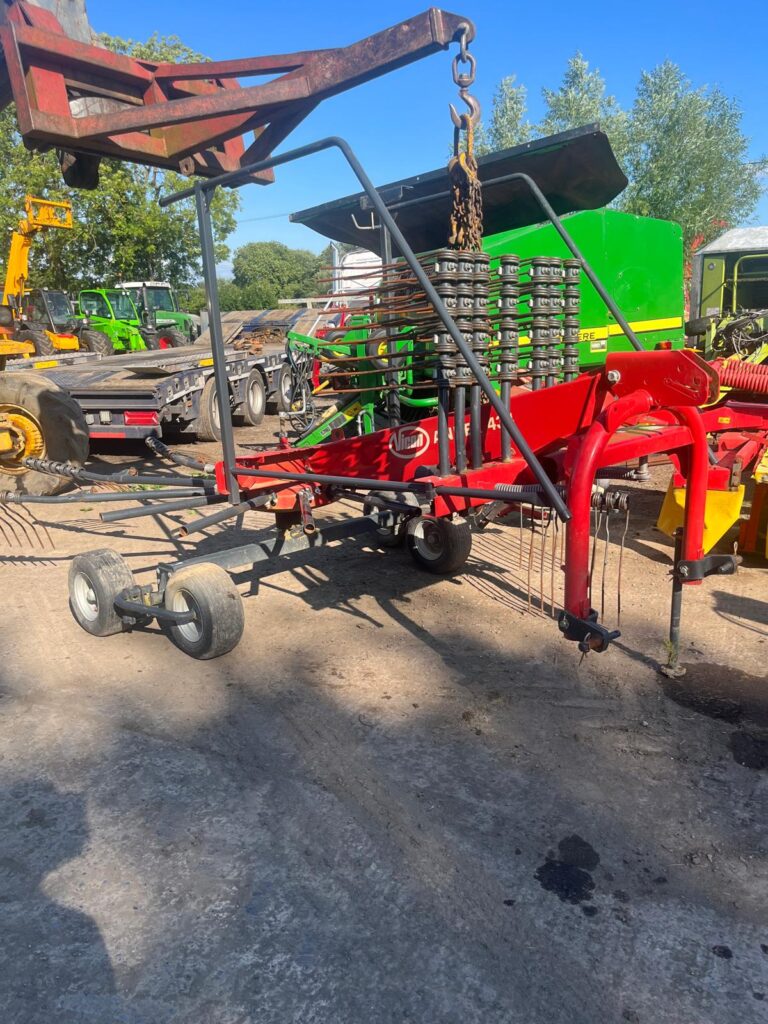 VICON ANDEX 434 SINGLE ROTOR RAKE