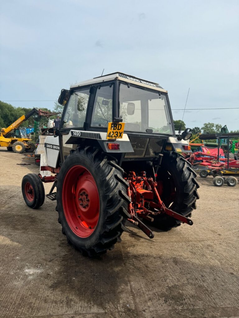 DAVID BROWN 1490 TRACTOR