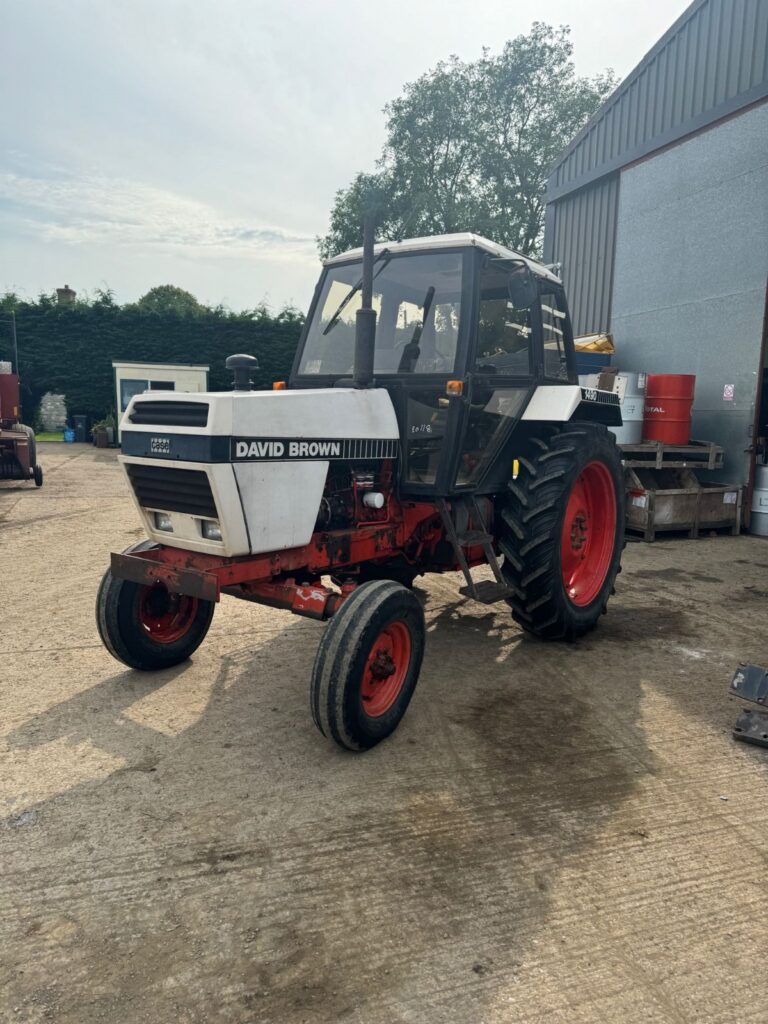 DAVID BROWN 1490 TRACTOR