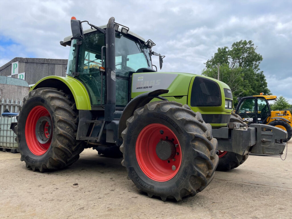 CLAAS ARES 826