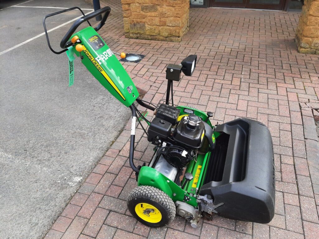 John Deere 260SL walk behind Tees mower