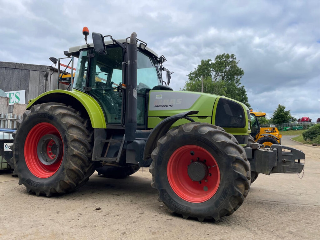 CLAAS ARES 826