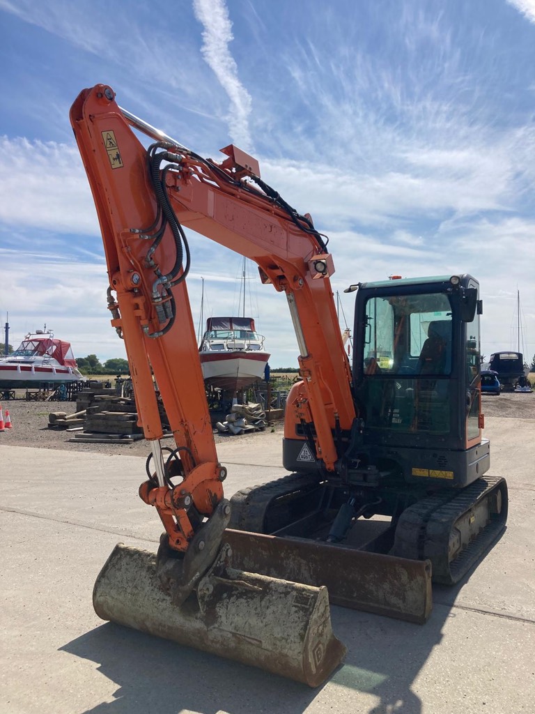 DOOSAN DX 63-3