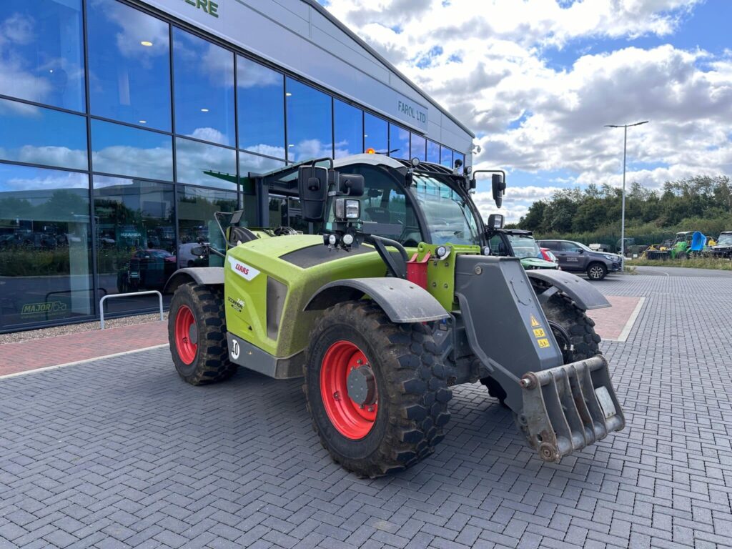 Claas Scorpion 746