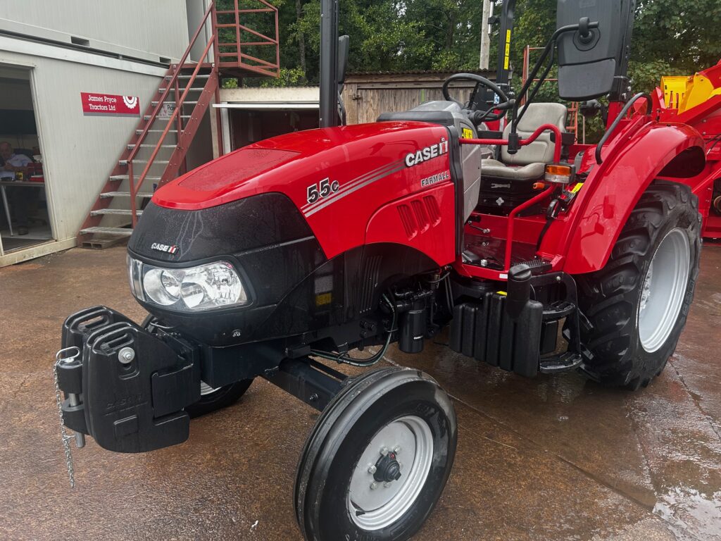 Case IH Farmall 55C ROPS