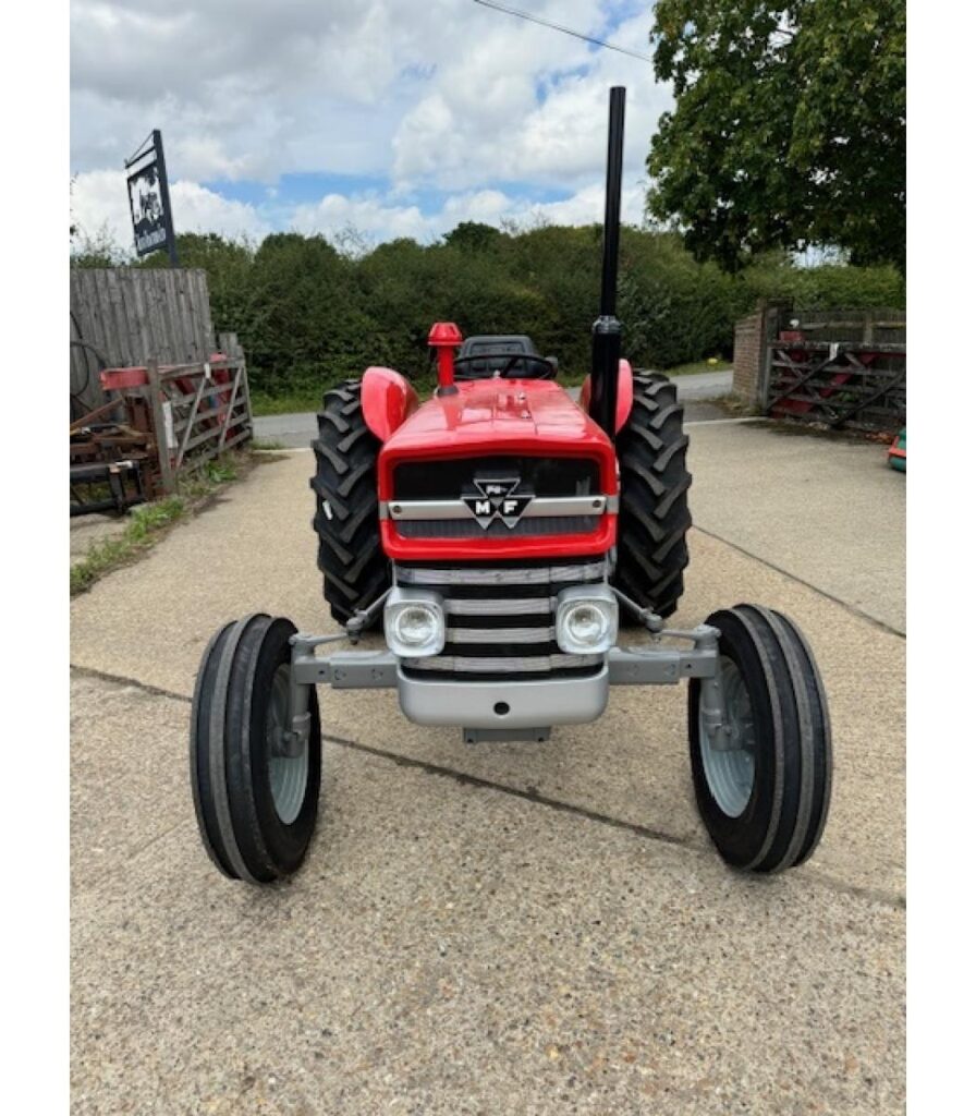 Massey Ferguson 135 Tractor