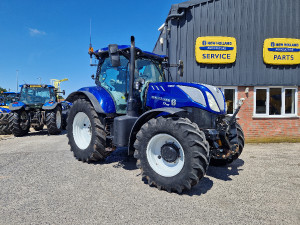 NEW HOLLAND T7.225 BLUE POWER