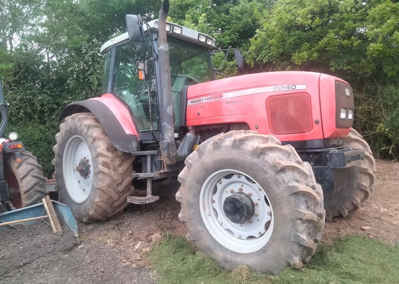 Massey Ferguson 8240 Tractor